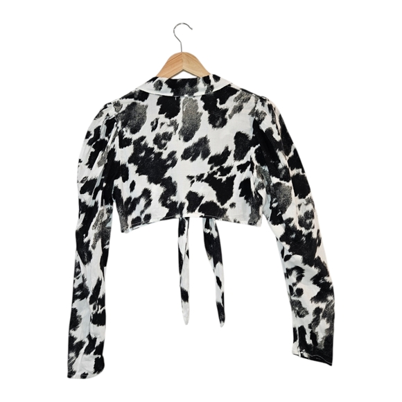 WeWoreWhat Cow Print Tie Front Cropped Bisou Top Size M - Picture 3 of 9